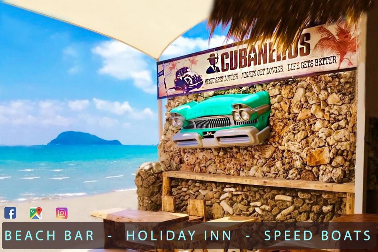 Cubaneros Holiday Inn Лаганас Екстериор снимка